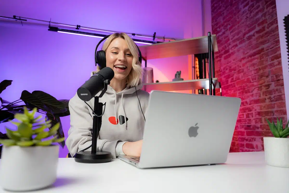 Woman planning a webinar.